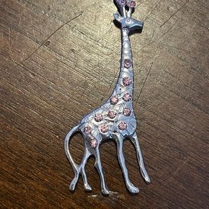 Giraffe pendant necklace